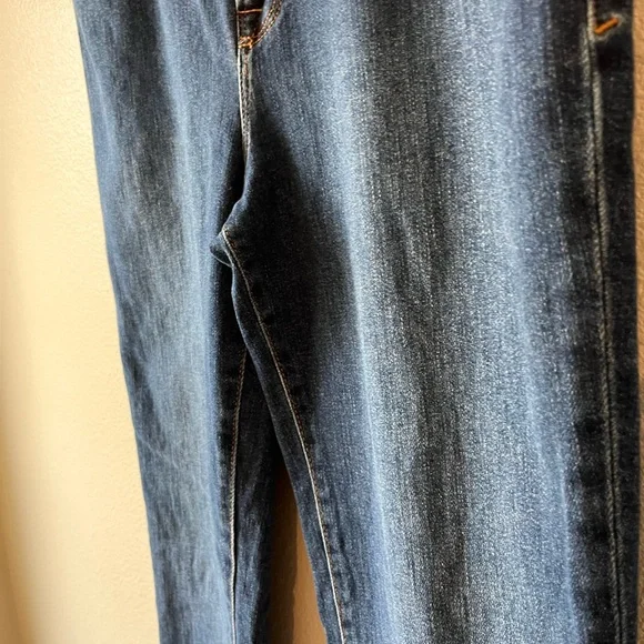 Good American High Rise Blue Jeans - Picture 4 of 9